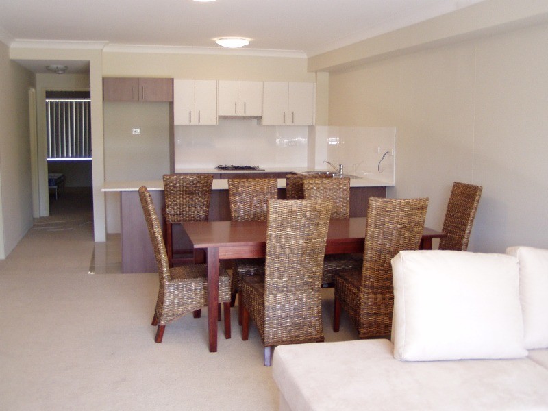 27/8-14 Bosworth Street, Richmond NSW 2753